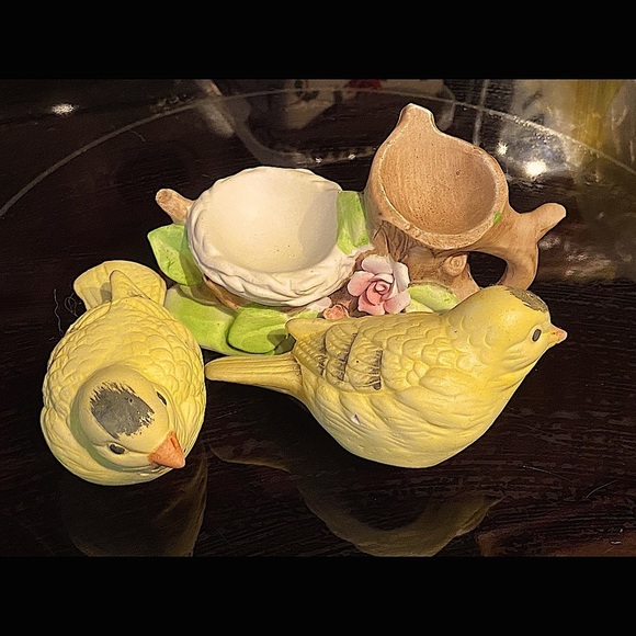 Royal Crown Pottery Hand Painted Yellow Finches Salt/pepper Shakers W/bird Nests - Picture 5 of 16
